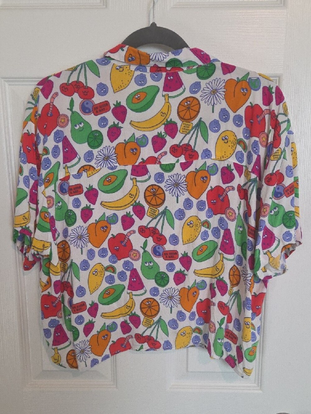 ALIVE Multicolor Fruit-Print Short Sleeve Button-Down Shirt - Picture 7 of 7